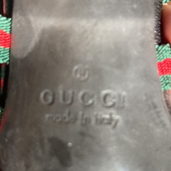 AUTHENTIC GUCCI Sandal US 7 - Picture 5 of 14